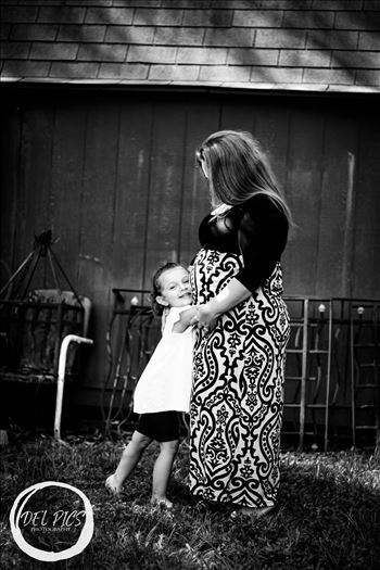 Beth Maternity Pictures - 